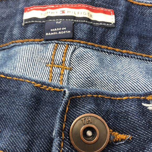 Boy’s Tommy Hilfiger Dark Wash Jeans - Picture 3 of 8